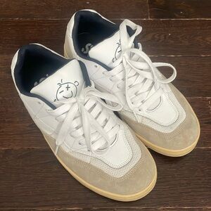 LIKE NEW! ETNIES SNAKE REMASTER SKATE SHOES